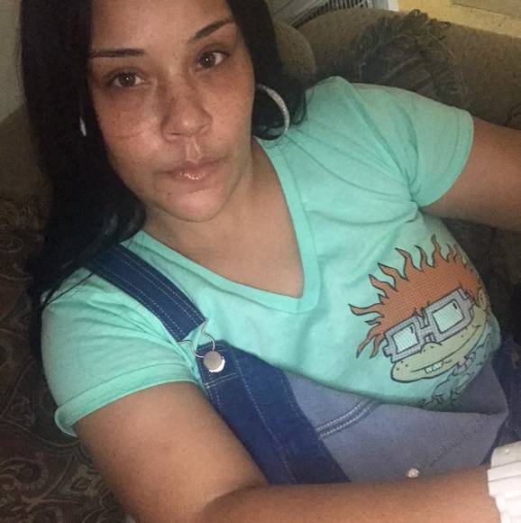 Meet your Posher, Curesha - Picture 1 of 1